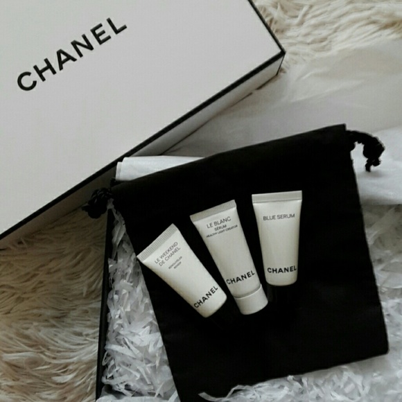 CHANEL Other - Chanel samples with keepsake gift box.